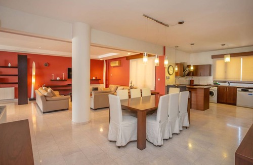 Potamos tis Germasogeias Apartment | 210 m² Apartment ∙ 3 bedrooms ∙ 6 guests
