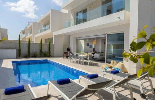 Protaras Villa | 210 m² Villa ∙ 6 bedrooms ∙ 12 guests