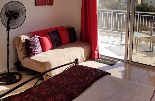 Koloni Apartment | 230sqm Penthouse, Lift, Shared Pool, Facilities, Secure Parking,family friendly