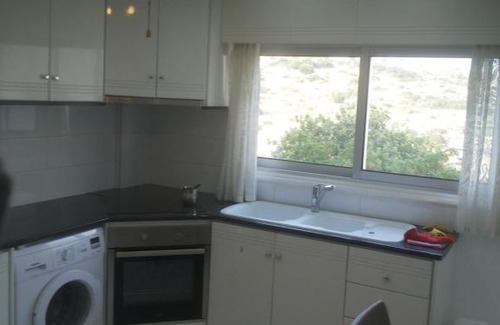 Agios Tychon Apartment | 3 Bedroom Apt with Sea View Near Four Seasons Hotel