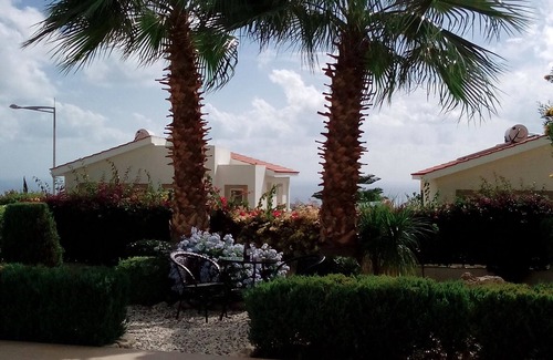 Peyia Town Villa | 3 Bedroomed Villa With Heated Pool (not a hidden cost) with Sea Views. Sleeps 6