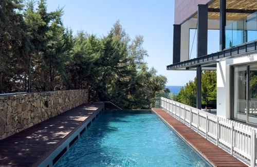 Latchi Villa | 300 m² Villa ∙ 5 bedrooms ∙ 14 guests