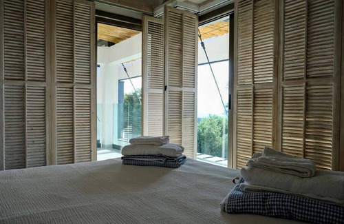 Latchi Villa | 300 m² Villa ∙ 5 bedrooms ∙ 14 guests