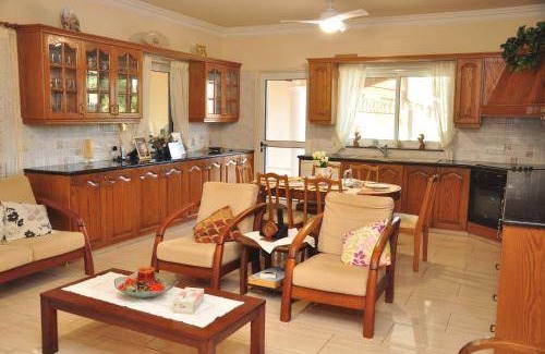 Alethriko Resort | 3000 m² Resort ∙ 3 bedrooms ∙ 5 guests