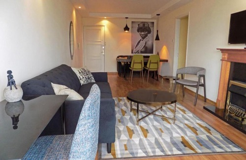 Historical Center Apartment | 3b Seafront Retro apt - Olympic beach
