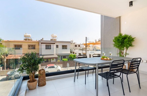 Agios Athanasios Apartment | 76 m² Apartment ∙ 3 bedrooms ∙ 6 guests