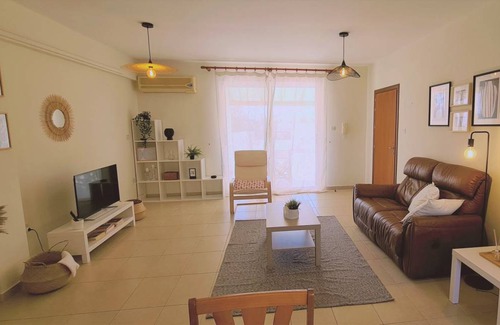 Oroklini Apartment | 86 m² Apartment ∙ 2 bedrooms ∙ 4 guests