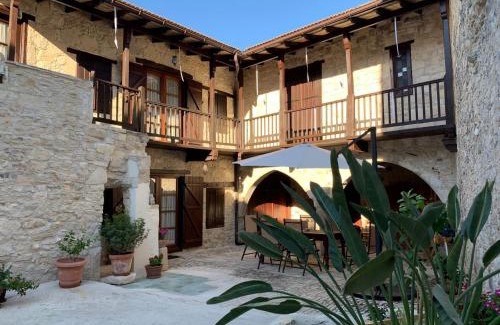 Omodos House | Afames House - Beautiful Traditional House