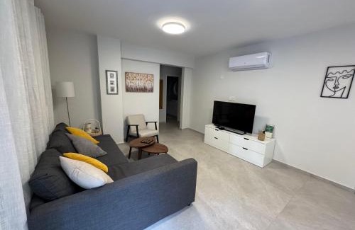 Universal Apartment | AMAZING 2 Bedroom 2 Bathroom APARTMENT