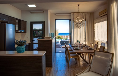 Mazotos Apartment | Atlantis Gardens