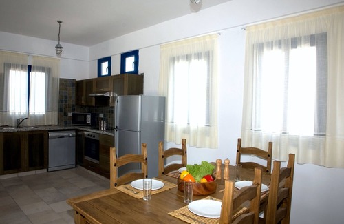 Agios Georgios Pegeias Apartment | Azzurro Luxury Holiday Villas