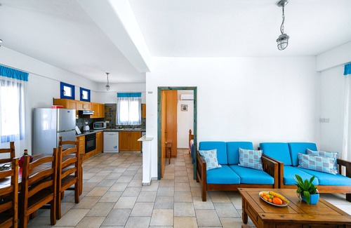 Agios Georgios Pegeias Apartment | Azzurro Luxury Holiday Villas