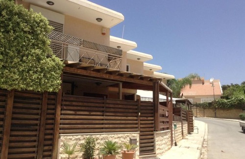 Pyrgos Apartment | Beach Maisonette Limassol Star