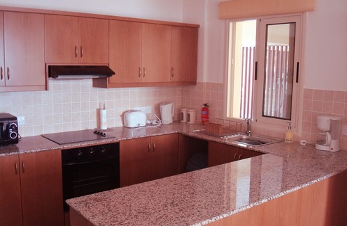 Peyia Town Apartment | Beautiful 2 Bedroom 4th Floor Apartment In Peyia. Communal pool - Free WiFi