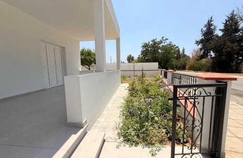 Kiti House | Bungalow House Kiti, seaside
