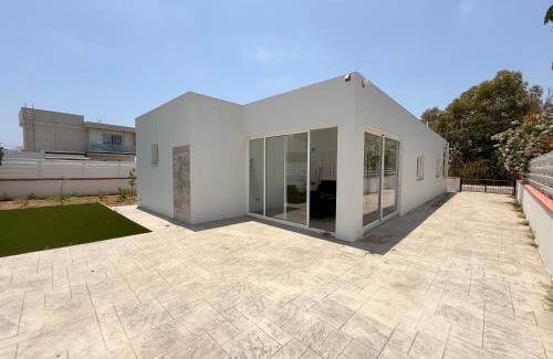 Kiti House | Bungalow House Kiti, seaside