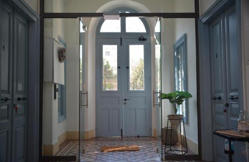 Neapolis Apartment | Central House