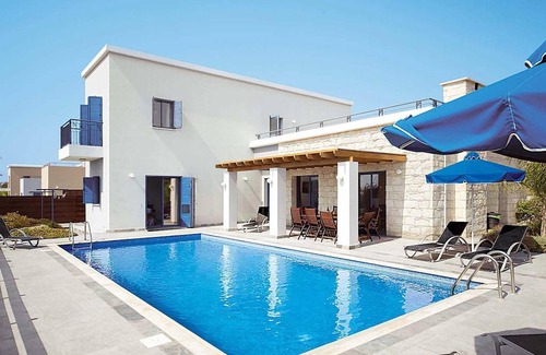 Pegeia House | Coral Olympus Artemis