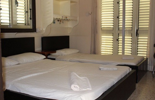 Tseri Hostel | Costas Hostel Action