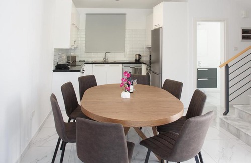 Chlorakas Villa | Cosy Paphos Villa - By IMH Travel & Tours