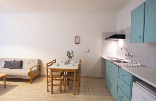 Pernera Apartment | DebbieXenia Hotel Apartments