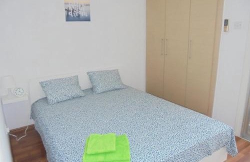 Historical Center Apartment | Delphi Court - large 1 bed -sleeps 4, Near sea/beach - free wifi