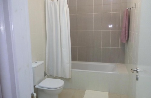 Universal Apartment | Elysia Park 9-202
