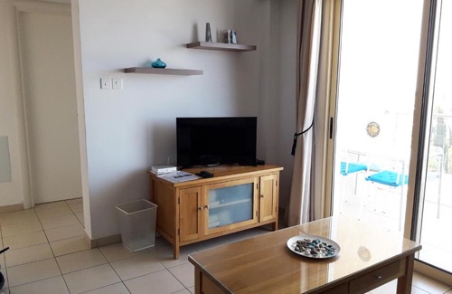 Universal Apartment | Elysia Park Apartment 403
