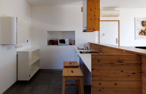 Pentakomo Apartment | Eunoia | One-Bedroom Apartment, Art by PraXis Apartments