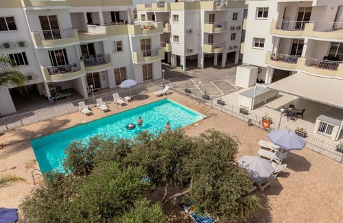Pyla Apartment | Family Apartment with Terrace