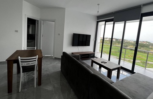 Edremit Apartment | Flat with Sea View Close to Beach in Edremit