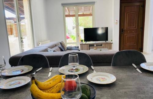 Larnaca Villa | Gaia - 4 Bedroom House in Larnaca