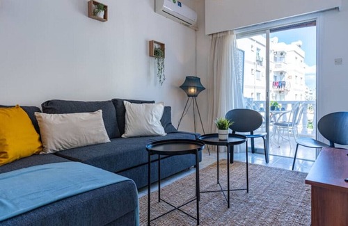 Skala Apartment | Groovy 1-Bedroom Apartment in Larnaca