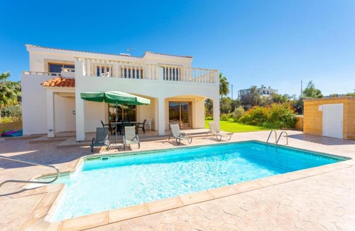 Polis Villa | Hector Beach Villa