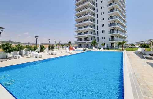 Gastria Apartment | Helena Pool 2-bdr Apartment with SeaView (Caesar Blue)