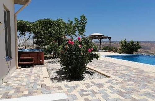 Nata Villa | Infinity view villa