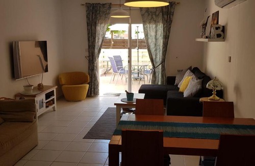 Universal Apartment | Iris Village