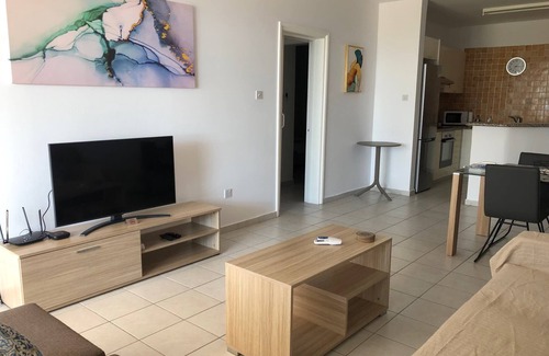 Paphos Apartment | Kings Palace: spacious 2-bed with sea views and large patio
