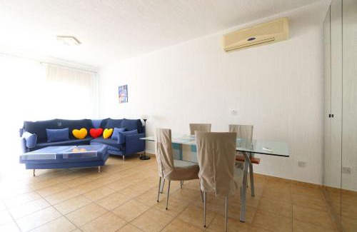 Paphos Apartment | Limnaria Gardens B