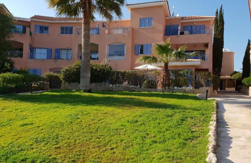 Paphos Apartment | Limnaria Villas ground floor apartment