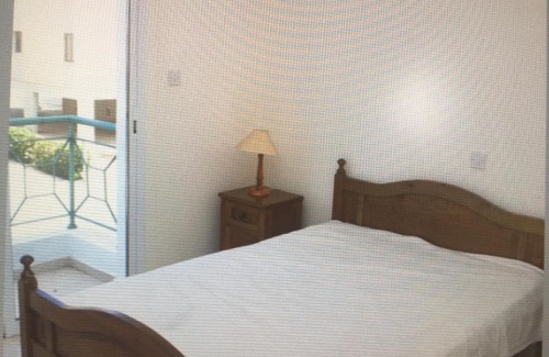 Universal Apartment | Limnos Gardens Apartment