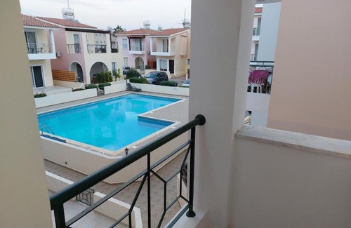 Universal Apartment | Limnos Gardens Apartment