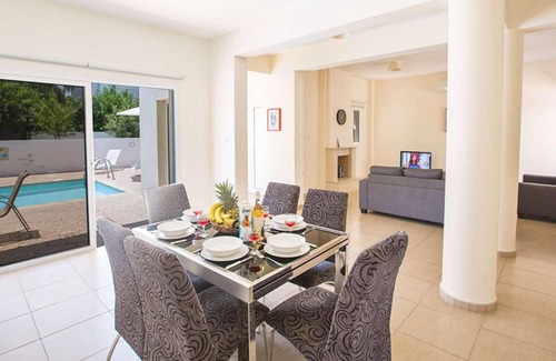 Protaras Villa | Lovely villa perfect for families, great location