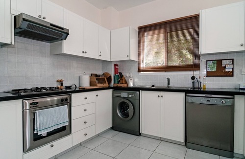 Peyia Town Villa | Luxury 3 bed/3 bath villa with private pool in the picturesque village of Peyia