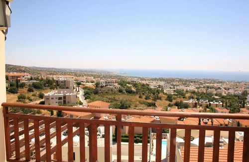 Peyia Town Apartment | Luxury apartment in Peyia with great views of Coral Bay