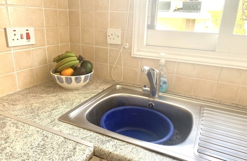 Peyia Town House | Luxury townhouse with Roof Terrace & Jacuzzi - sleeps up to 5
