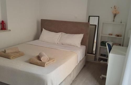 Larnaca Apartment | Maison Zenon Larnaca City Center apartments