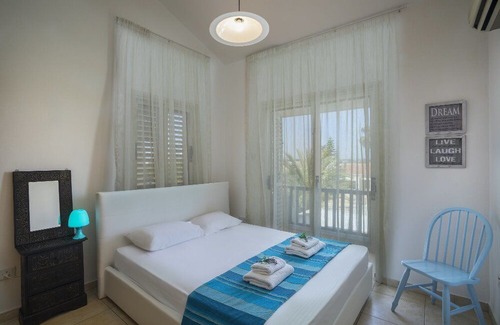 Meneou House | Meneou Beachfront Villa 5