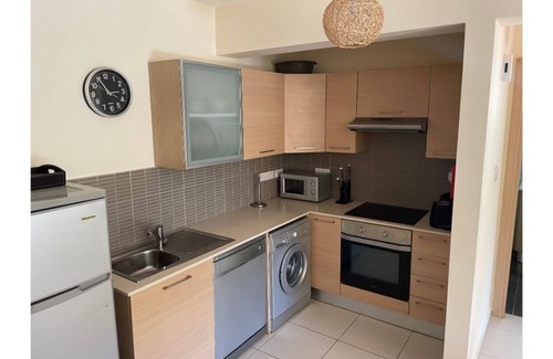 Pyla Apartment | Modern ground floor apartment with patio, pool and tennis court