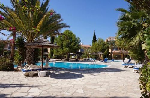 Paphos Apartment | Modern Sea View apartment Regina Gardens